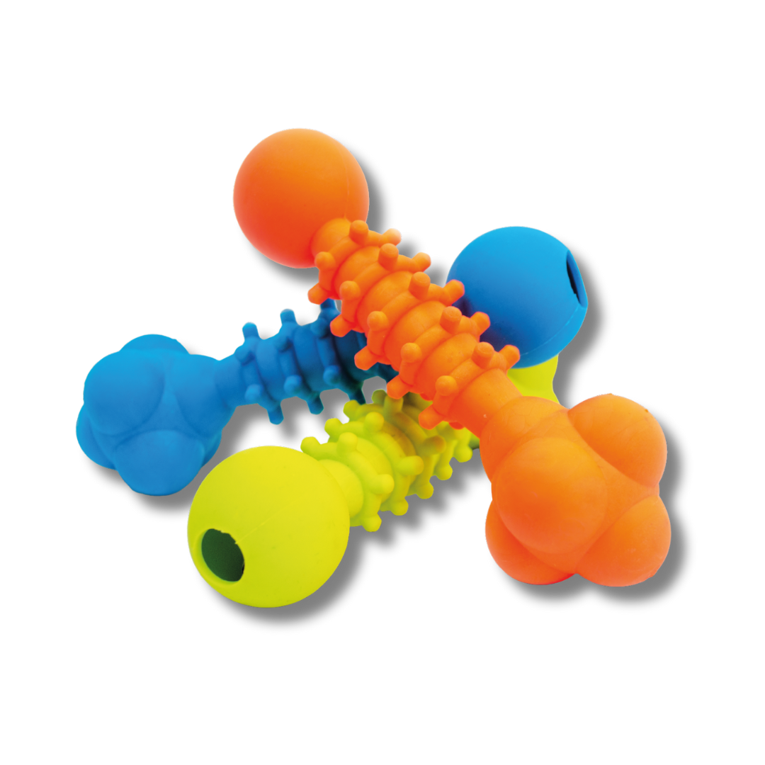 TINNY CHUMS MANCUERNA DENTADA DE CAUCHO SOLIDO C/CASCABEL VARIOS COLORES 15.5cm by SHARPAW