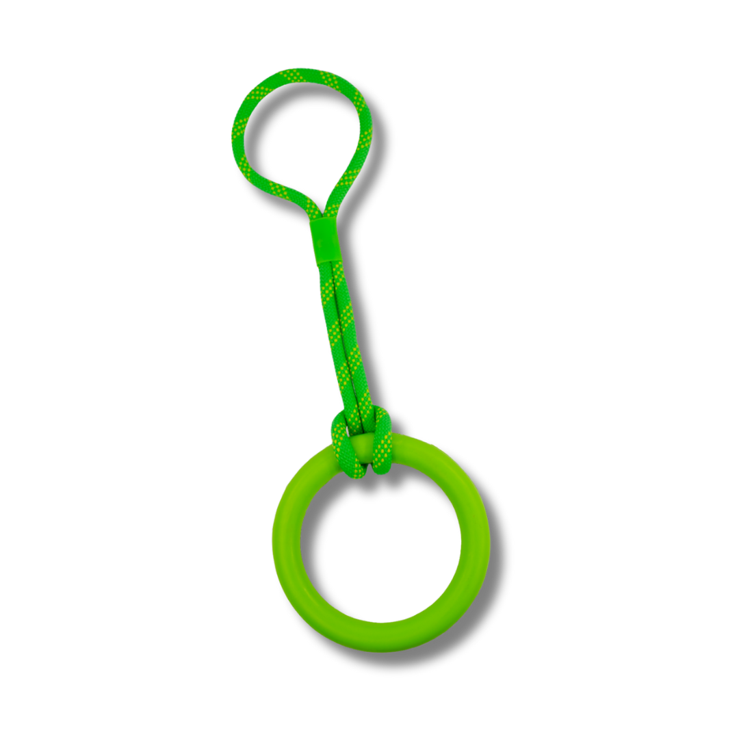 ROCKY CHUMS ARO DE CAUCHO SOLIDO 14cm C/CUERDA DE 35cm DE POLIPROPILENO BY SHARPAW